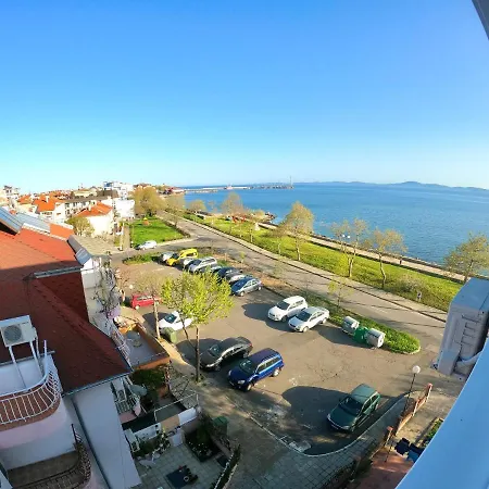 Sunset Yavorov * פומורי