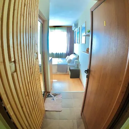 Sunset Yavorov דירה פומורי