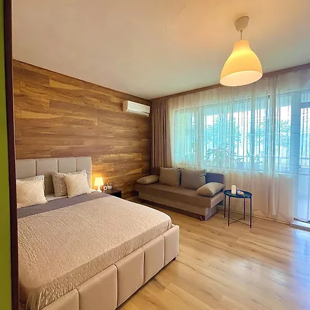 Sunset Yavorov Apartment *